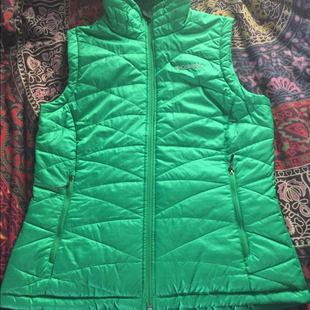 Columbia green vest omniheat size L